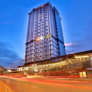 Отель Tryp By Wyndham Basin Ekspres, Стамбул